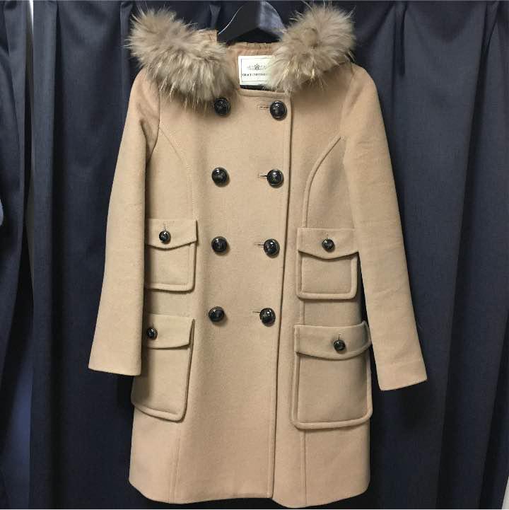 美品》グレースコンチネンタル ファー付き コート - メルカリ 美品》グレースコンチネンタル ファー付き コート - メルカリ