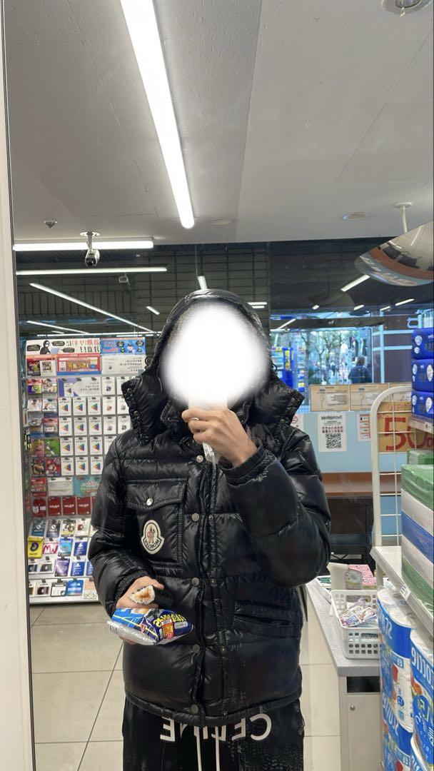 MONCLER 正規 黒 フード付きダウンジャケット