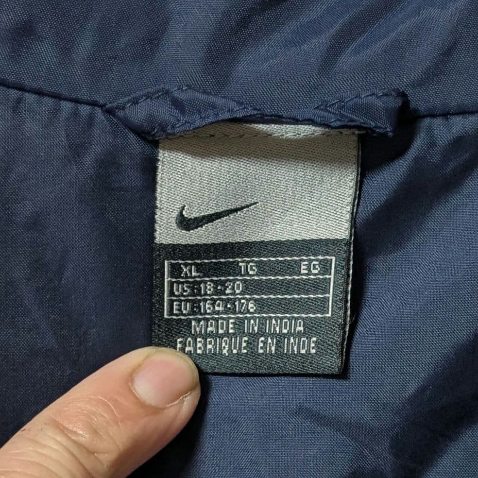 【NIKE/ナイキ】中綿入り ナイロン ジャケット e