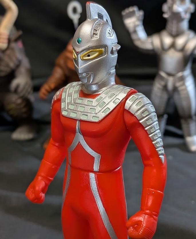 ウルトラセブン＆カプセル怪獣（バンダイ）ソフビフィギュア４体セット