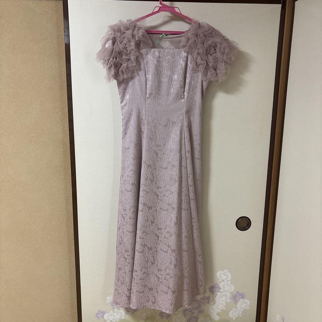 [美品]フリル付きピンクロングワンピース　アンドクチュール