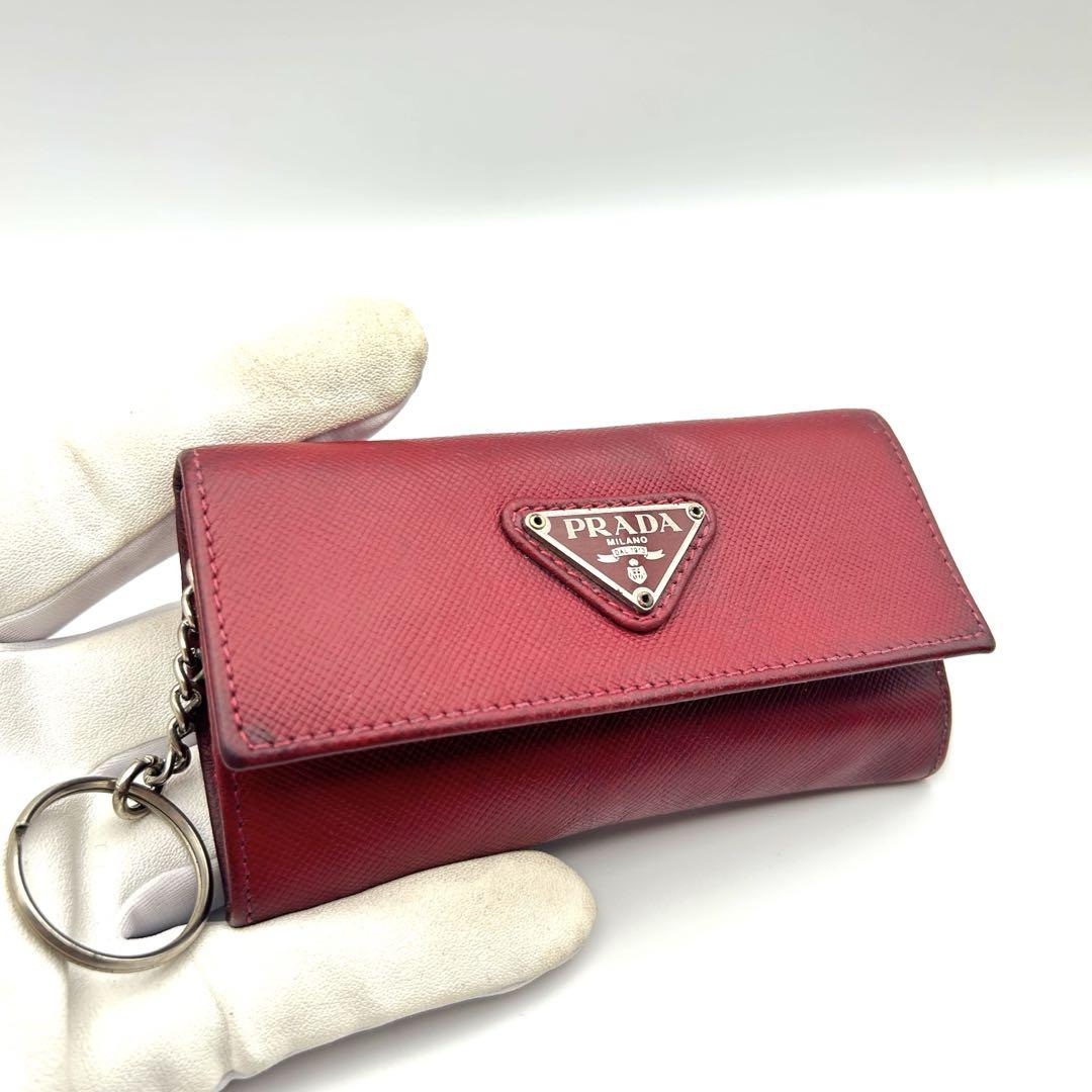 【美品】PRADA 小物入れ　ミニポーチ　赤　ポーチ　サフィアーノ　コインケース ✨️極美品✨️ プラダ サフィアーノレザー コインケース レッド