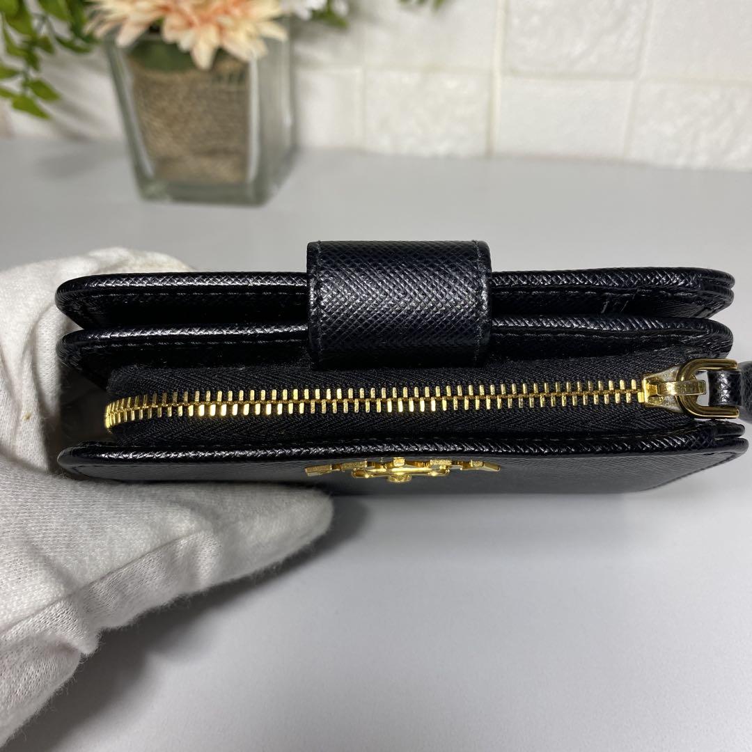 良品 ☆ プラダ PRADA ☆ サファイア―ノレザー 二つ折り 長財布 黒 良品 PRADA 二つ折り財布 サフィアーノ レザー ブラック 黒