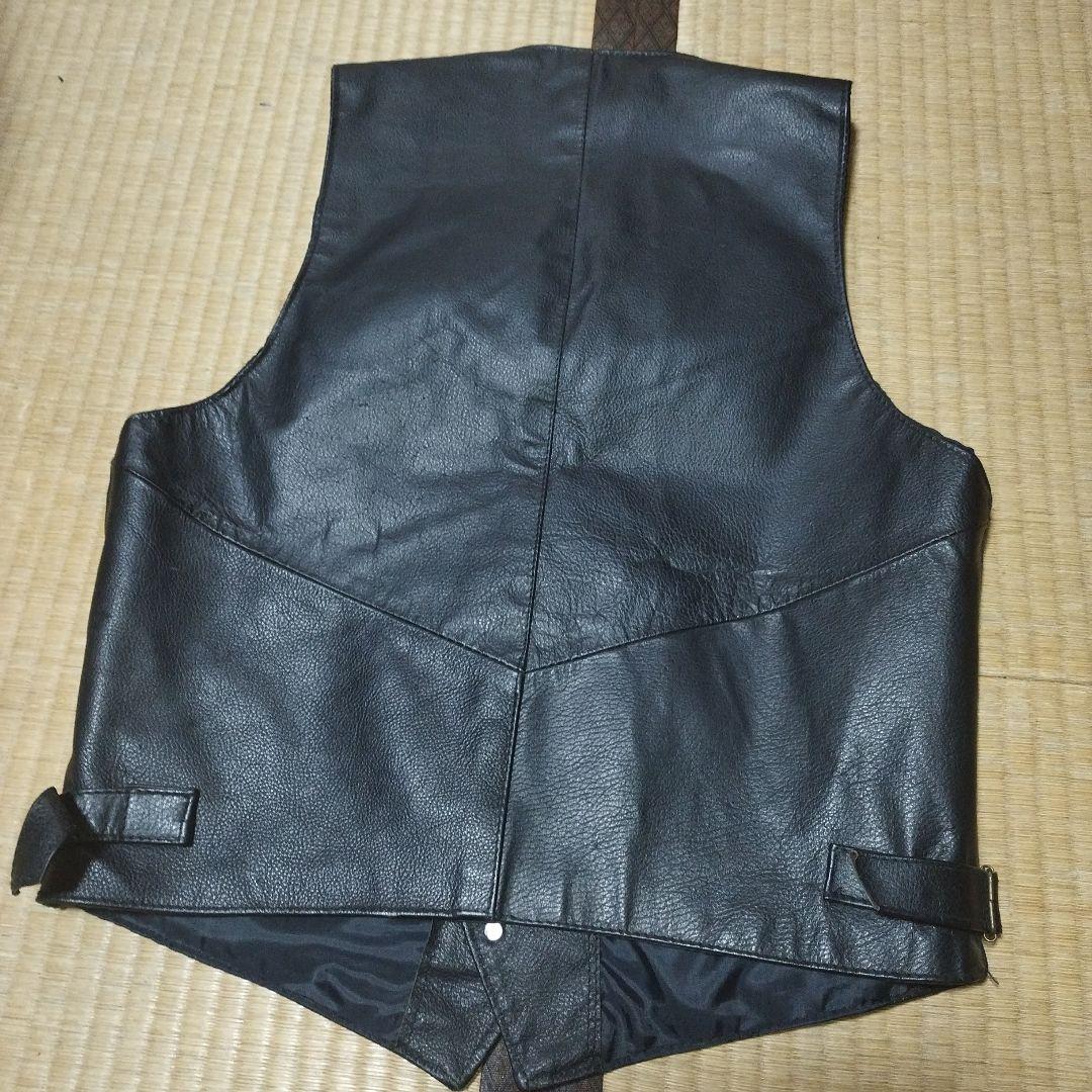 本革イタリア製ベストMサイズ!