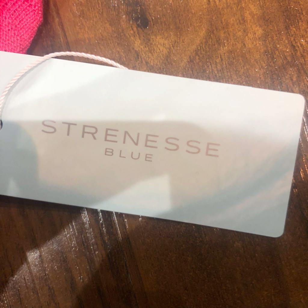 注目ショップ・ブランドのギフト 新品タグ付き✨】STRENESSE BLUE-アシンメトリー、変形カットソー トップス