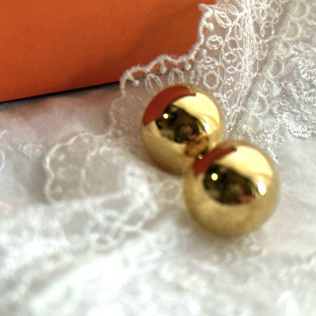♡アンティーク♡ポストK18YGボタンモチーフピアス♡春夏アクセ♡バブル商品♡