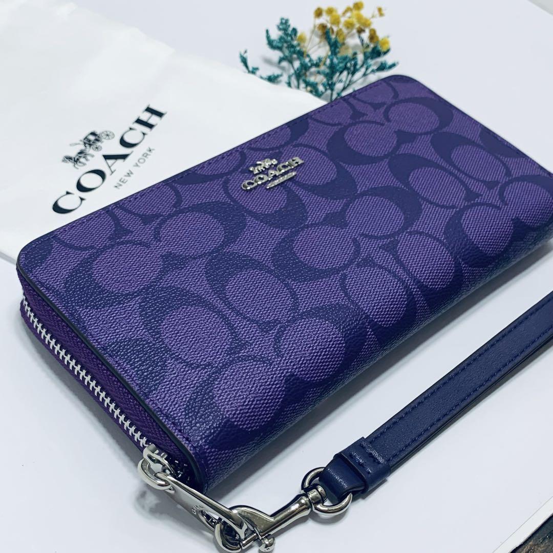 COACH 紫色 長財布 ストラップ付き
