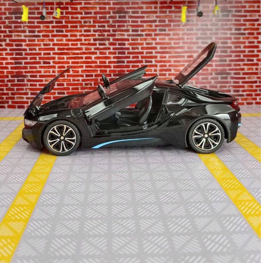 BMW i8 ミニカー ホワイト ブラック Alloy Model