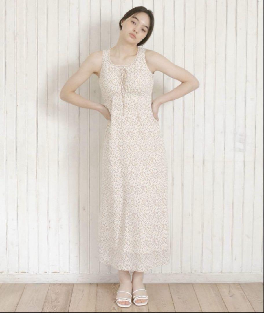 Tina:jojun 小花柄 ノースリーブロング丈ワンピース