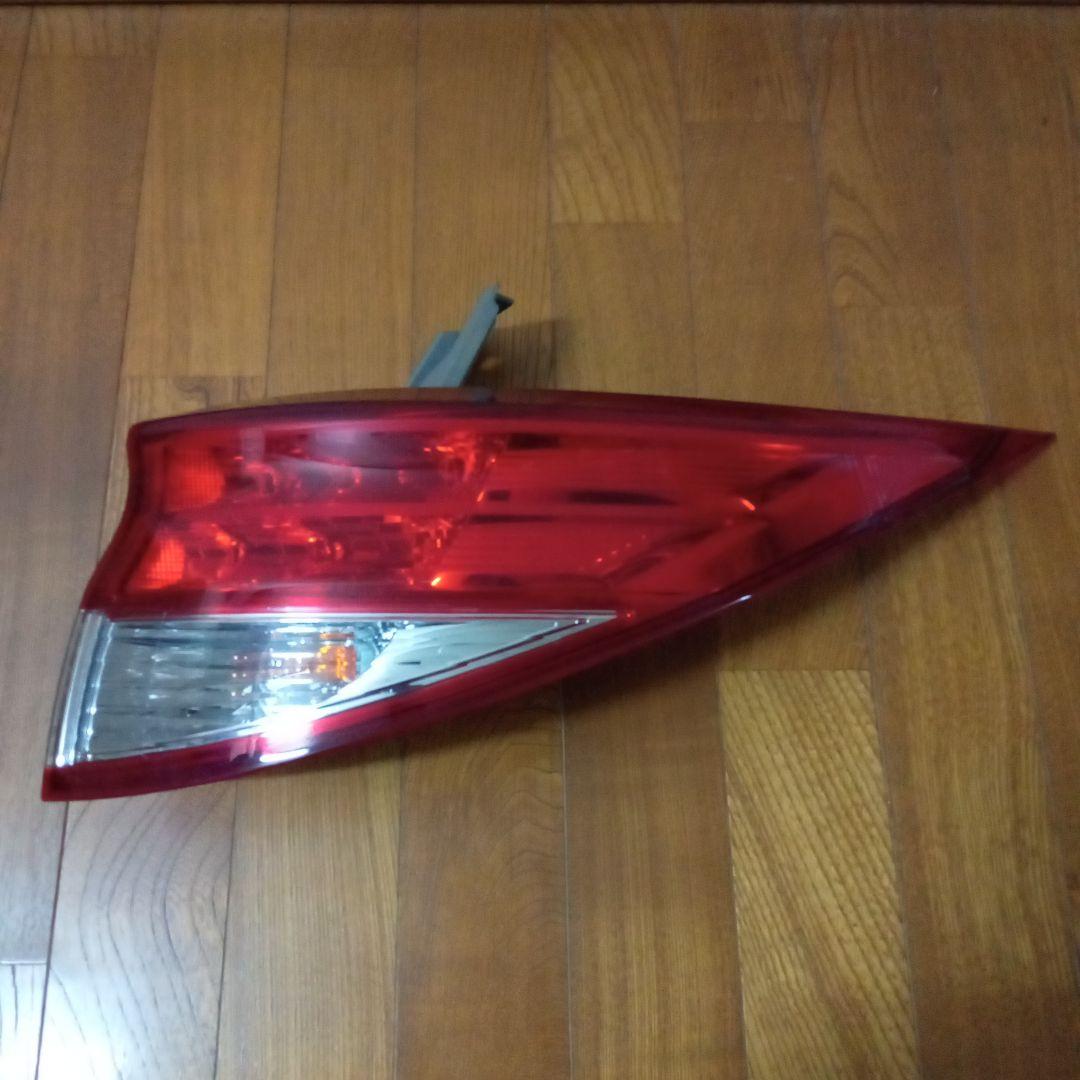エスティマ50系　テールランプ