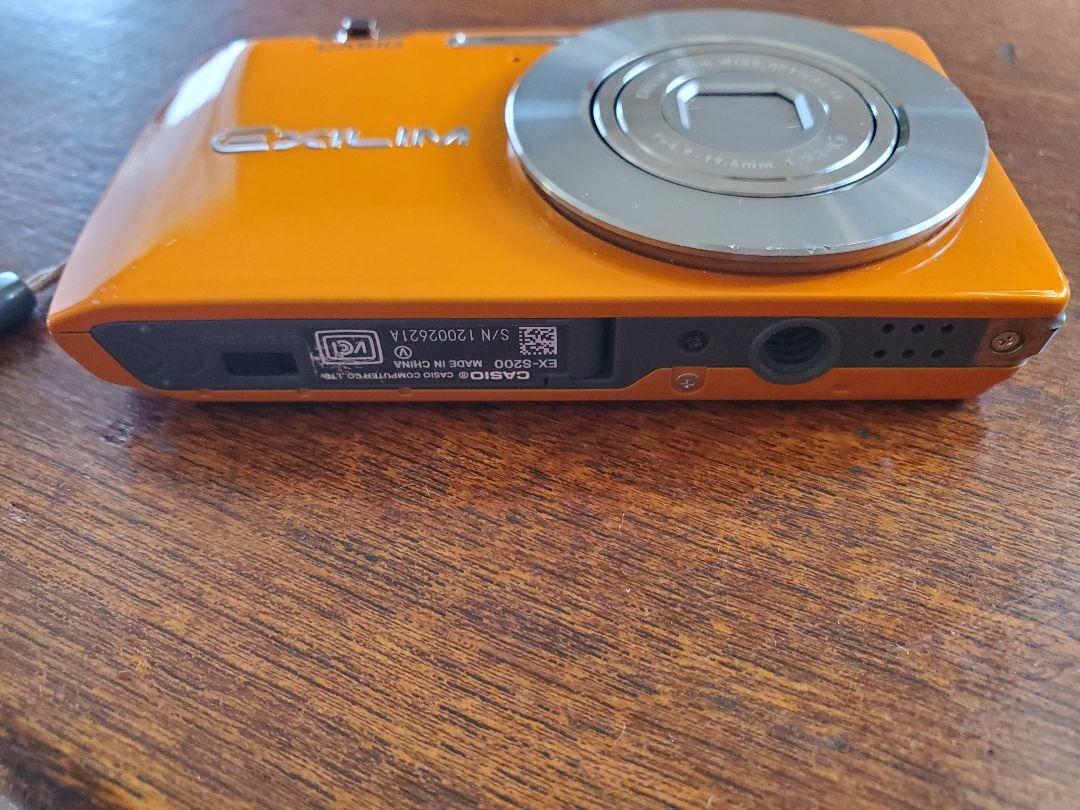 CASIO EXILIM オレンジ コンパクトデジタルカメラ - メルカリ