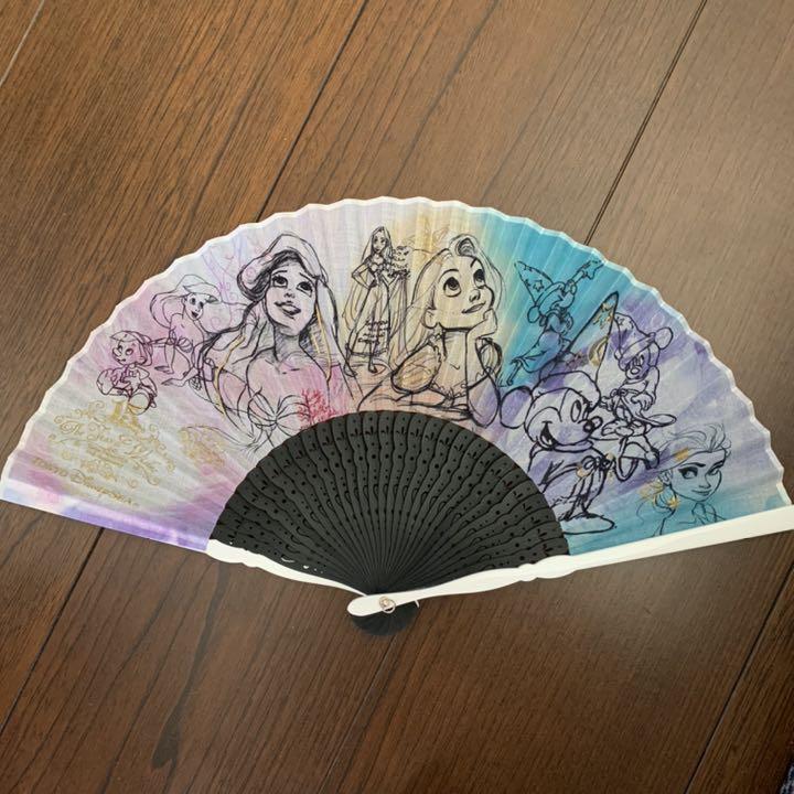 メルカリ ディズニー 扇子 小物 0 中古や未使用のフリマ メルカリ ディズニー 扇子 小物 0 中古や未使用のフリマ