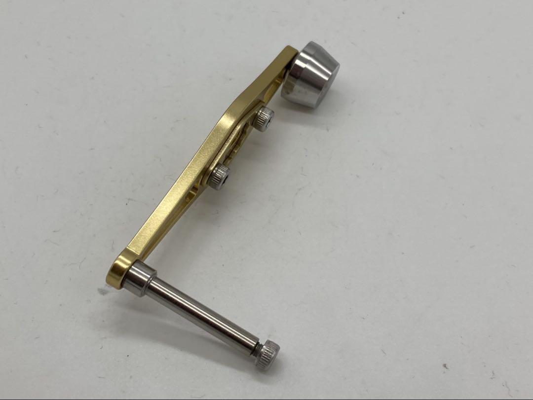 美品　アベイル シマノ用 シングルハンドル カルカッタ コンクエスト50 51