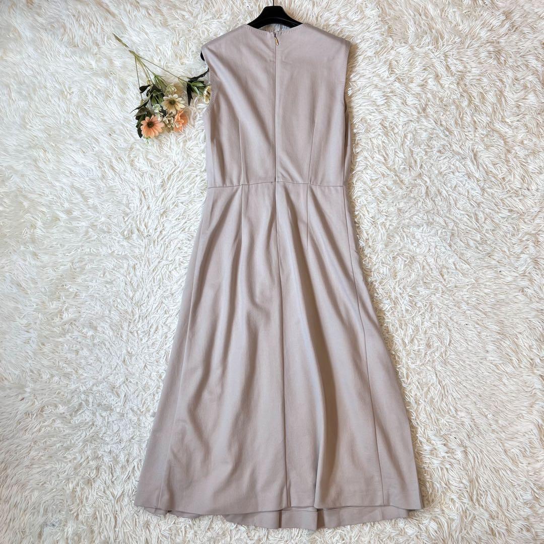 Max Mara 白タグ ピュア ヴァージン ウール スリーブレス