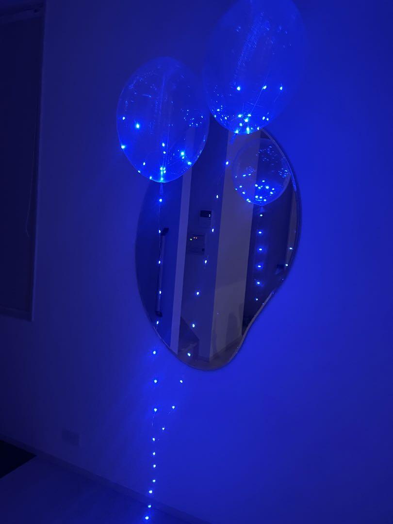 即発送【浮かせてお届け】LEDヘリウムバルーン　風船ブルーライト付とピンクハート