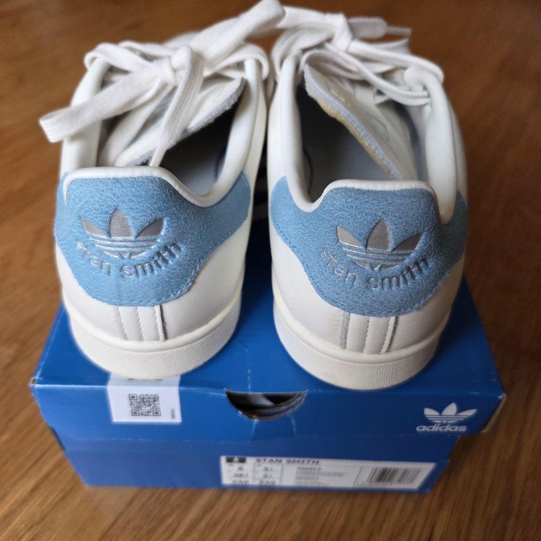 adidas　アディダススタンスミス　ホワイト/ブルー　２４cm