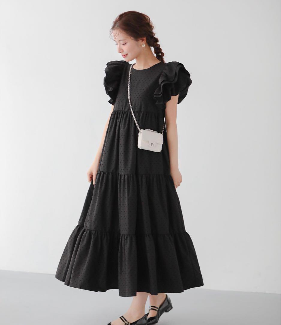 fitmore フロッキードットティアードワンピース