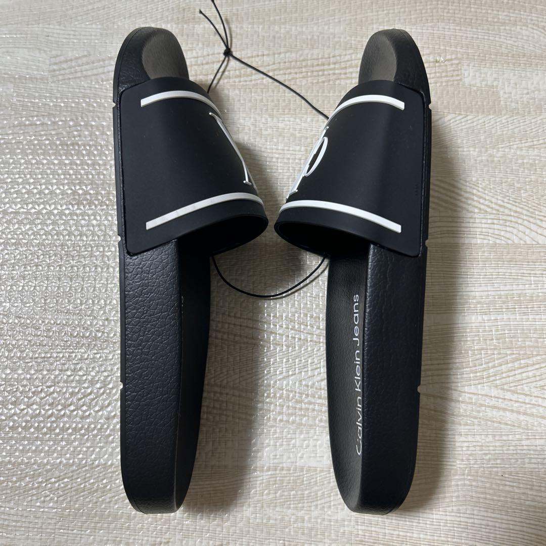 海外限定・国内未入荷）カルバンクラインジーンズ サンダル US8M