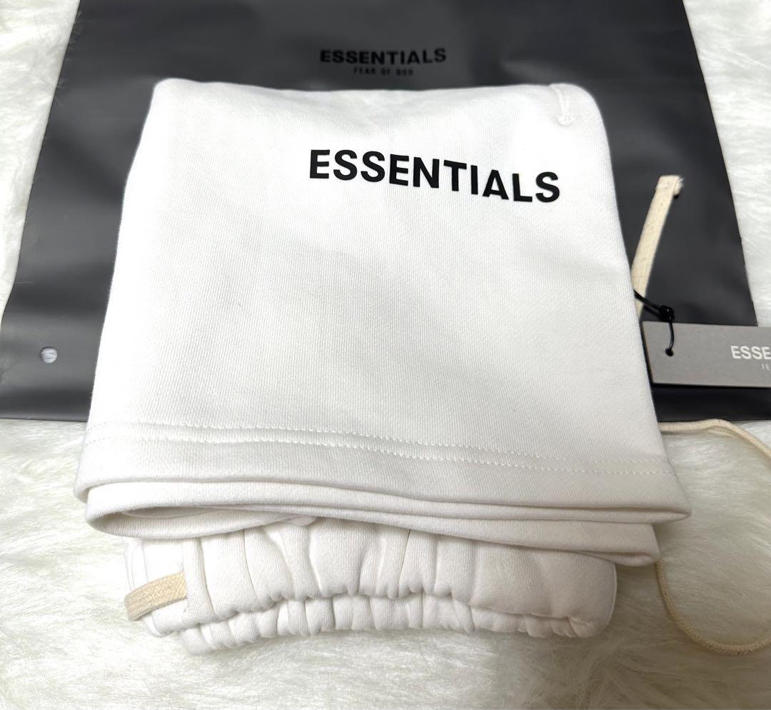 ESSENTIALS FEAR OF GOD ハーフパンツ　ホワイト　Mサイズ