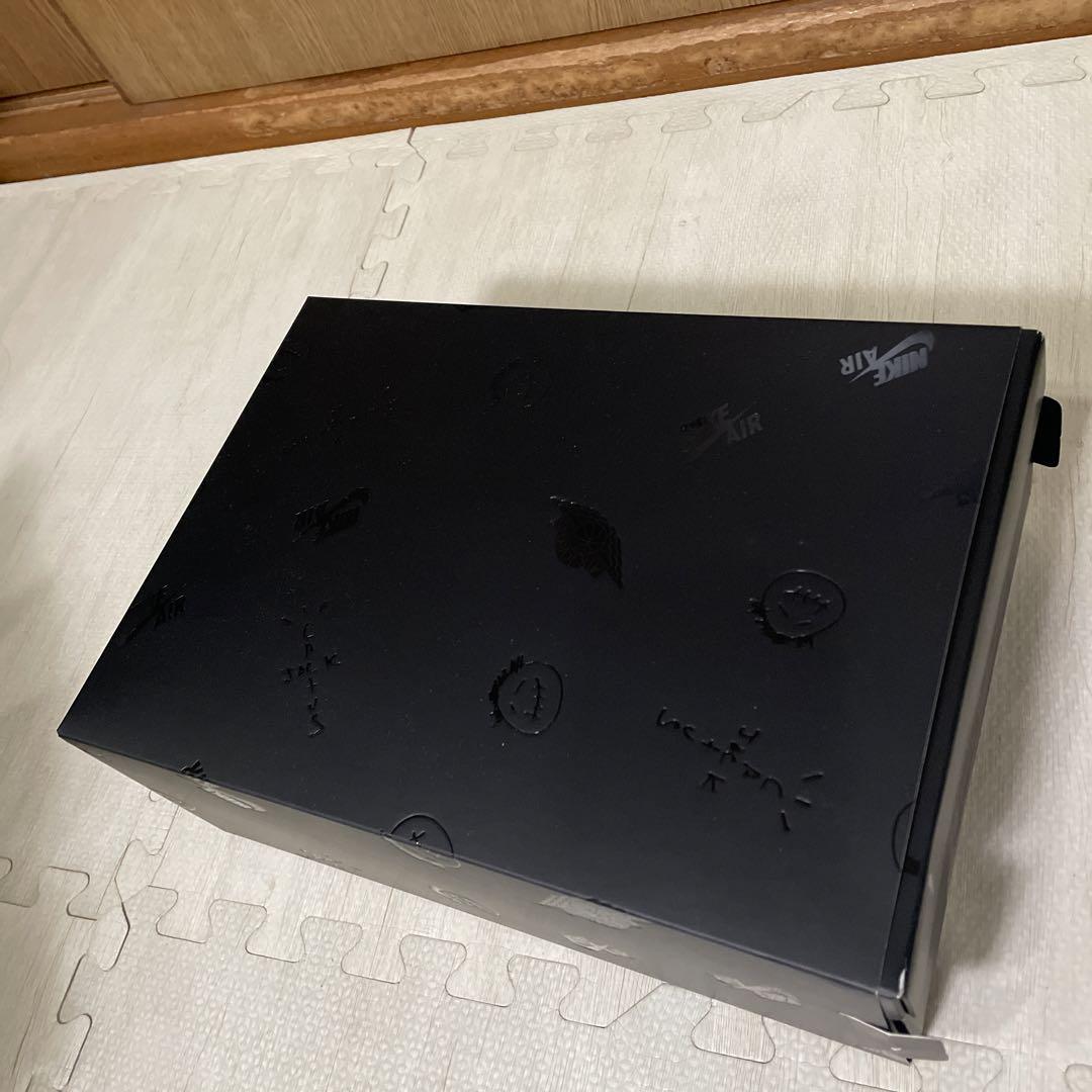 トラヴィス・スコット × エアジョーダン1 ロー OG \"ブラック ファントム\"