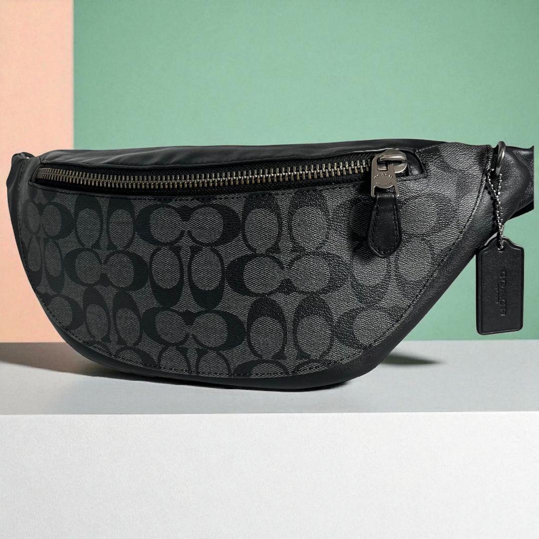 真贋鑑定済　美品　COACH シグネチャー ボディバッグ ウェストバッグ 税込) 真贋鑑定済 美品 COACH シグネチャー ボディバッグ