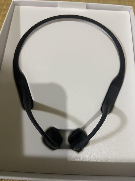 Amazon.co.jp: Shokz (ショックス) OpenRun 骨伝導イヤホン