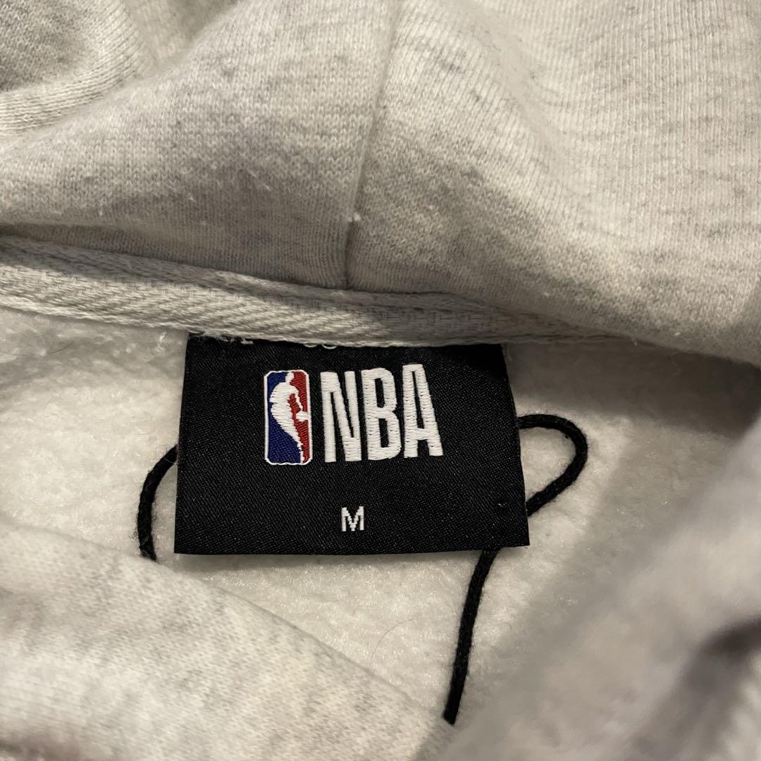 M-136 NBA 白　パーカー　サイズM 古着