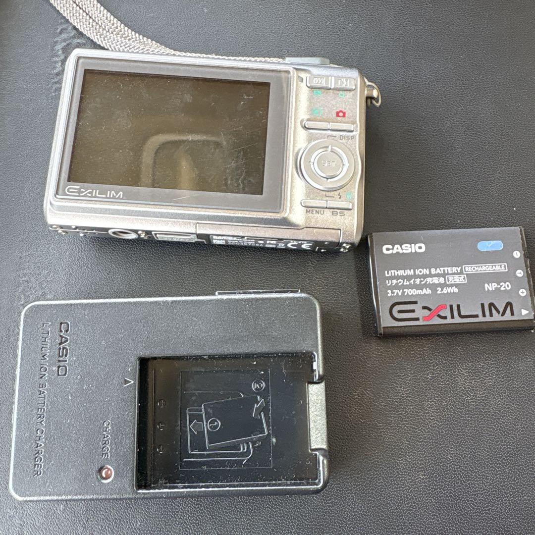 ジャンク　デジタルカメラ CASIO - 【ジャンク】CASIO EXILIM EX-Z4 デジタルカメラの通販