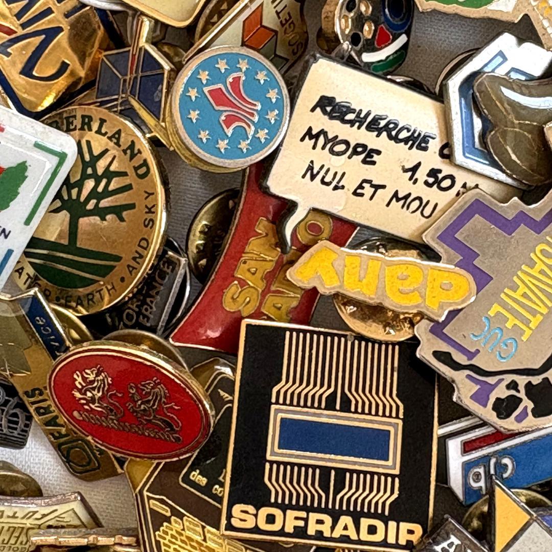 38304 フランス雑貨 フレンチ ピンバッジ200個セット ピンズ