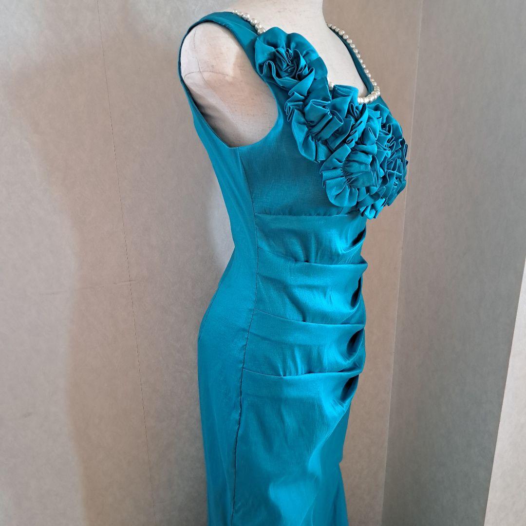 ティールフラワー装飾マーメイドドレス