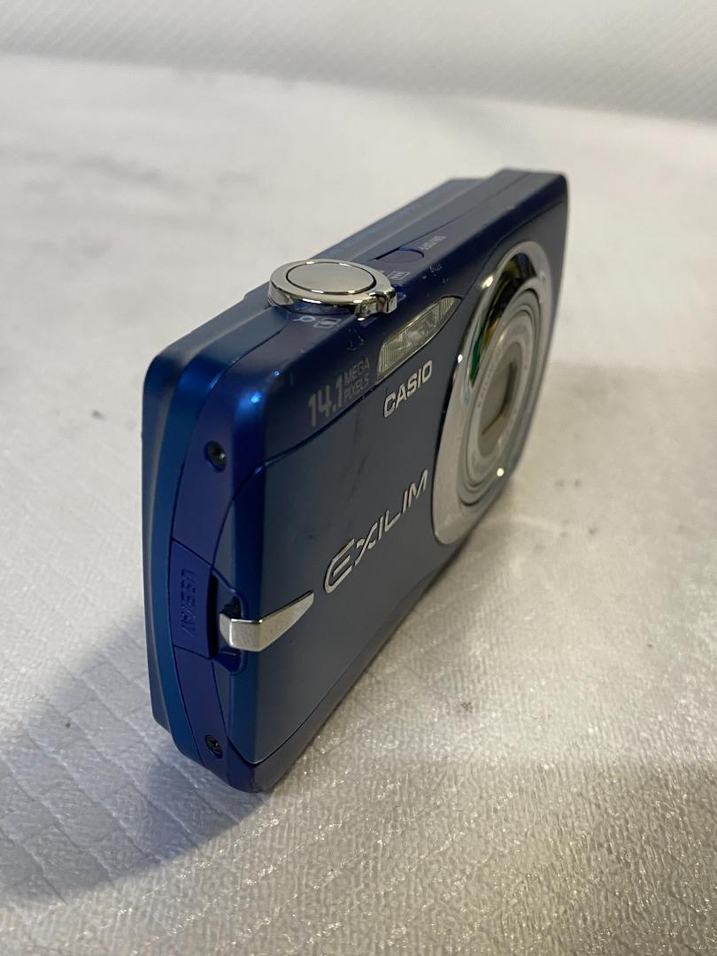 デジタルカメラ CASIO EX-Z550#684 Amazon.co.jp: CASIO デジタルカメラ EXILIM EX-Z550 シルバー