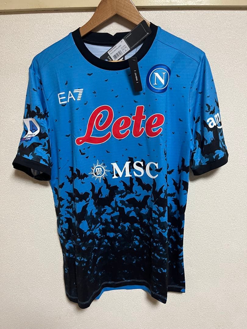 クヴァラツヘリア ユニフォーム ナポリ