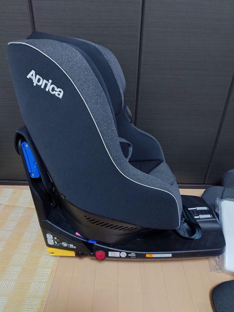 【チャイルドシート】アップリカ　クルリラライト　isofix　シートベルト