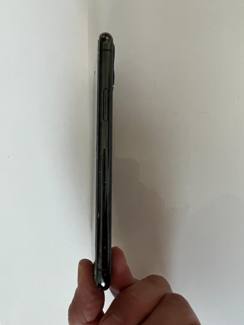 iPhone11Pro 64GB SIMフリー 画面割れあり