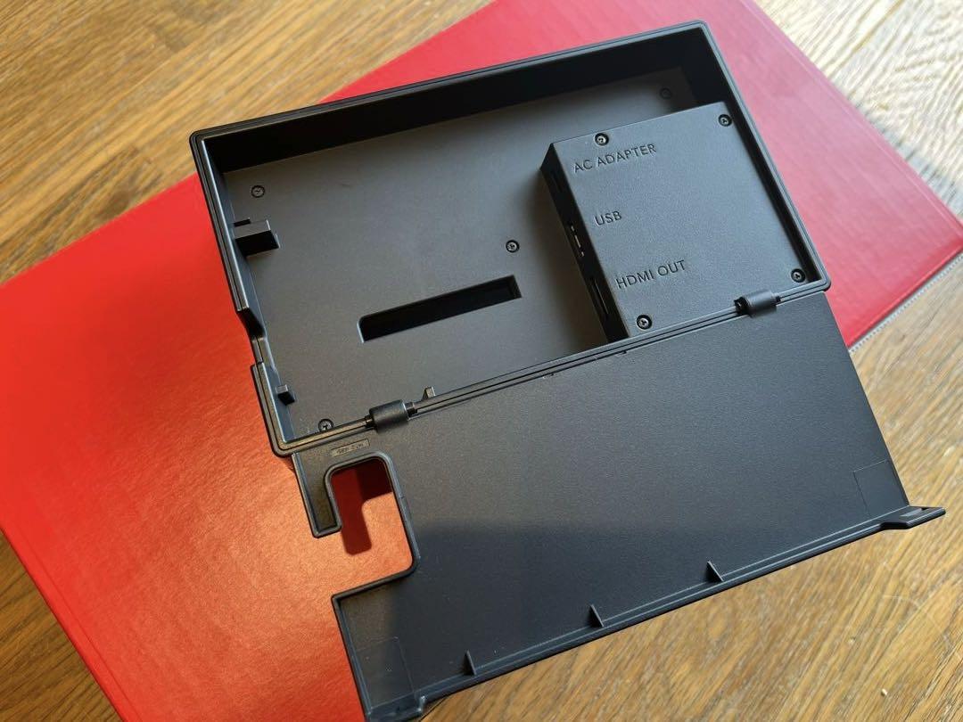 <購入当時の備品など、フル装備>Nintendo Switch 本体
