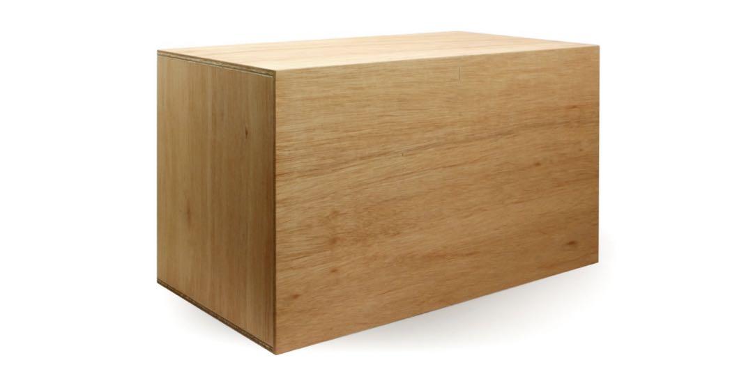 SHELVES ラワンシェルブス