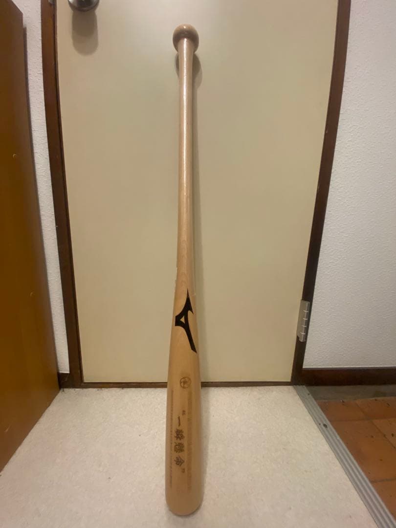 盛岡大付 2014年記念バットMIZUNO