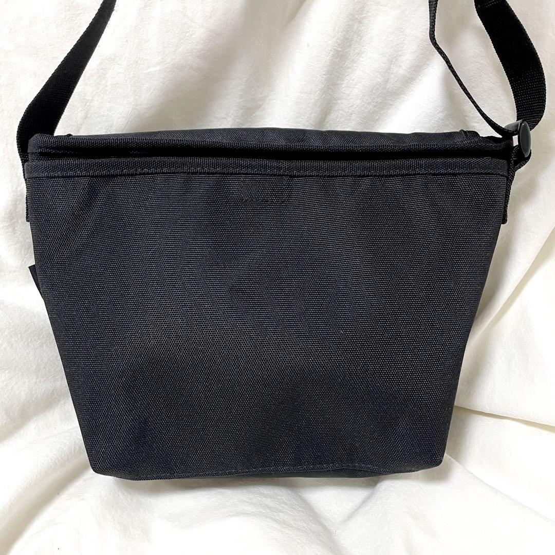 極美品【YAKPAK】CORDURAナイロンショルダーバッグ　スヌーピー刺繍