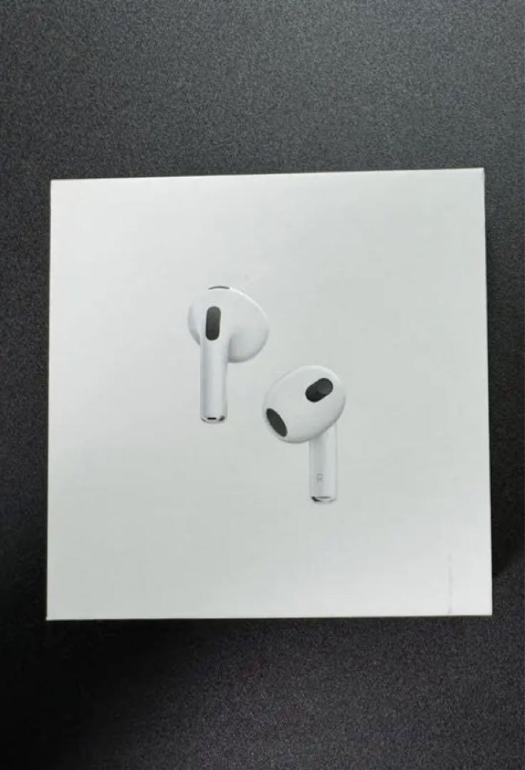 値下げしましたApple AirPods (第3世代) マグネット充電ケース付き Apple AIRPODS（第3世代） MagSafe充電ケース付き 完全