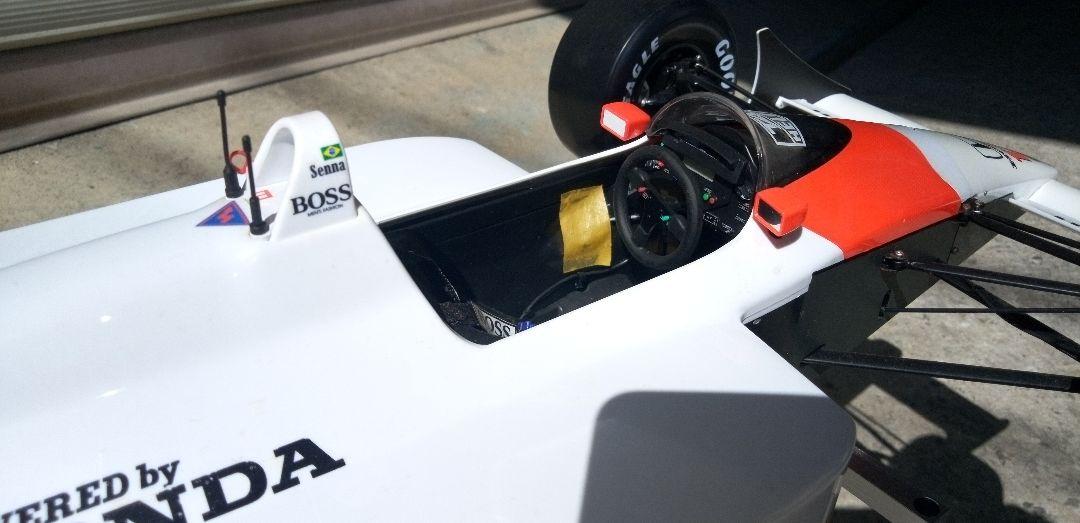 McLaren Honda スケールモデル 1/8