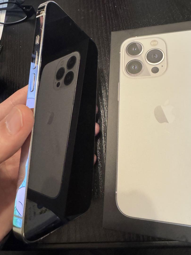 iPhone 13 Pro シルバー 128 GB docomo