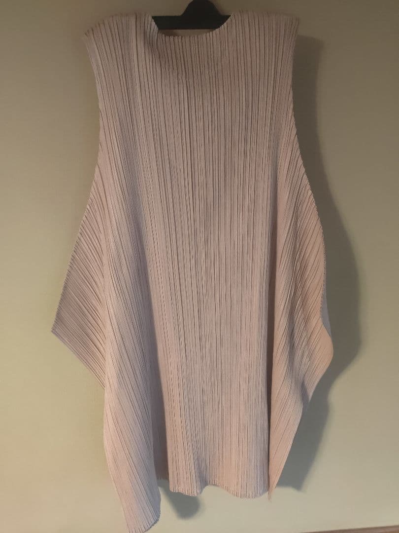 イッセイミヤケプリーツプリーツ ノースリーブ パンツ セット極美品 イッセイミヤケプリーツプリーツ ノースリーブ パンツ セット極美品