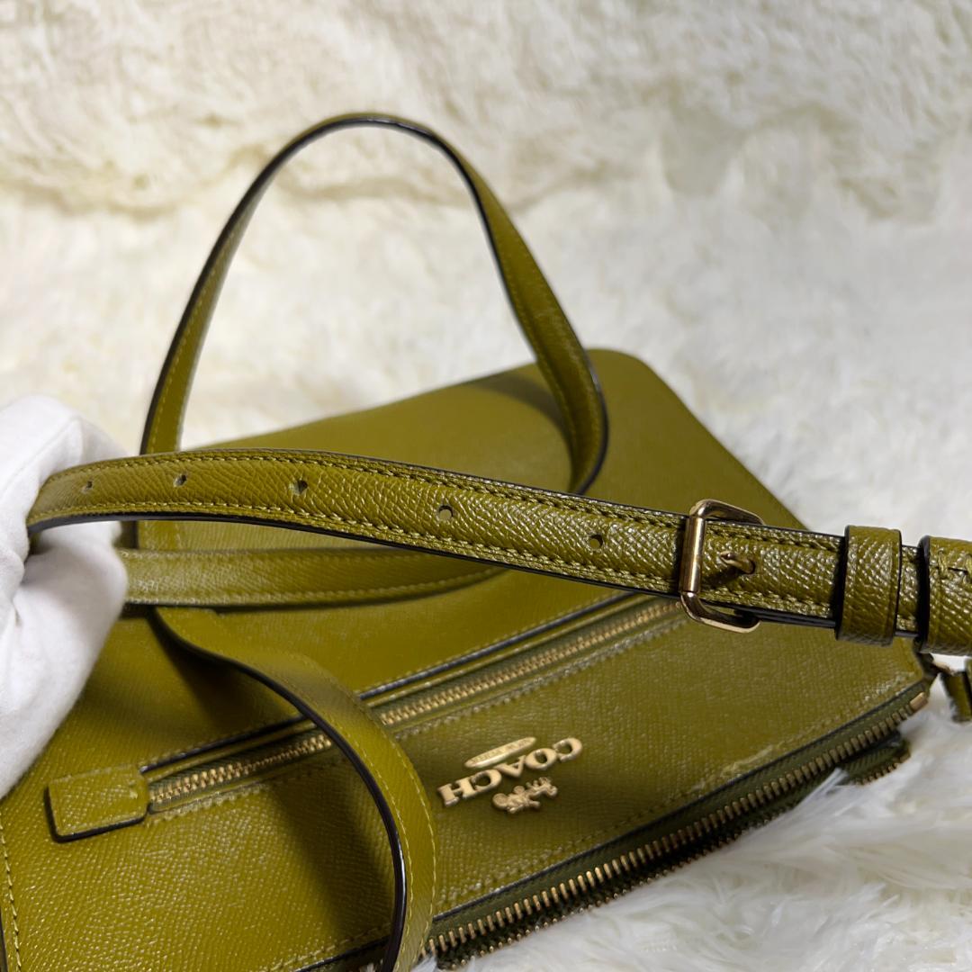 ✨未使用級✨【COACH】コーチ ショルダーバッグ オリーブグリーン ✨未使用級✨【COACH】コーチ ショルダーバッグ オリーブグリーン