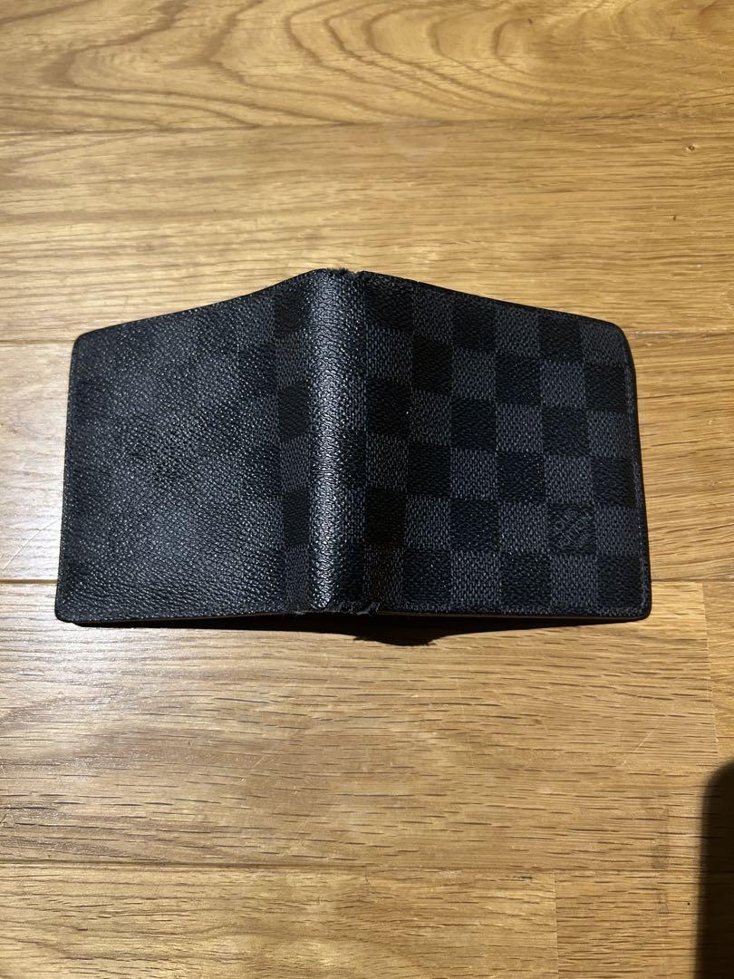 ルイヴィトン ブラックレザー 二つ折り財布