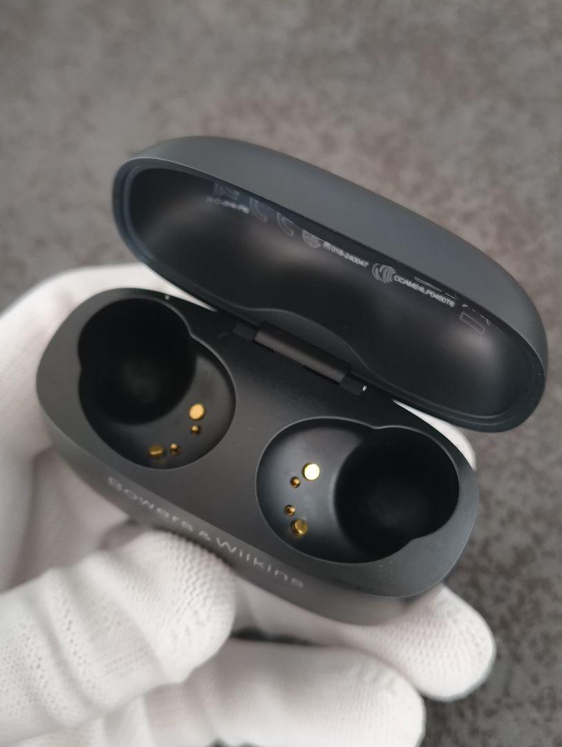 Bowers & Wilkins B&W Pi8 ブラック
