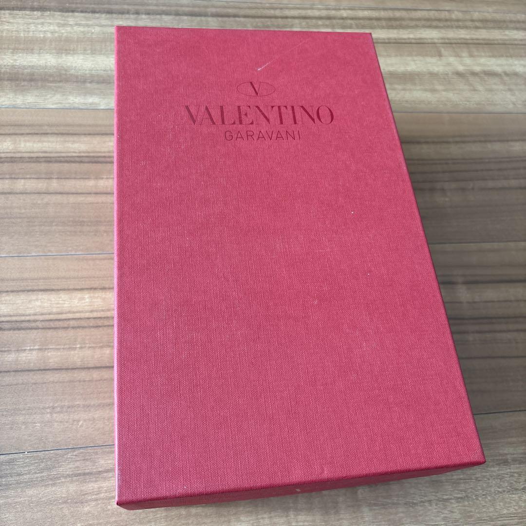 Valentino スタッズ付きポインテッドトゥシューズ - メルカリ
