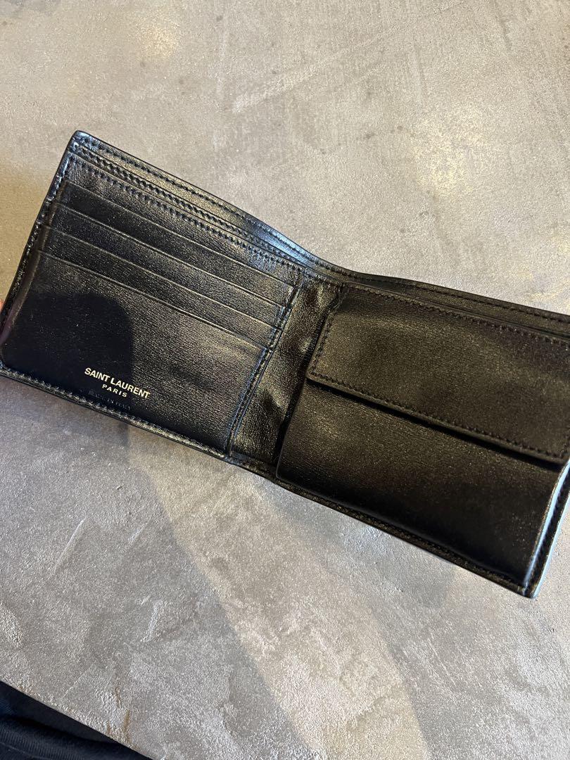 YSL (サンローラン) コインパース付きタイニーカサンドラウォレット