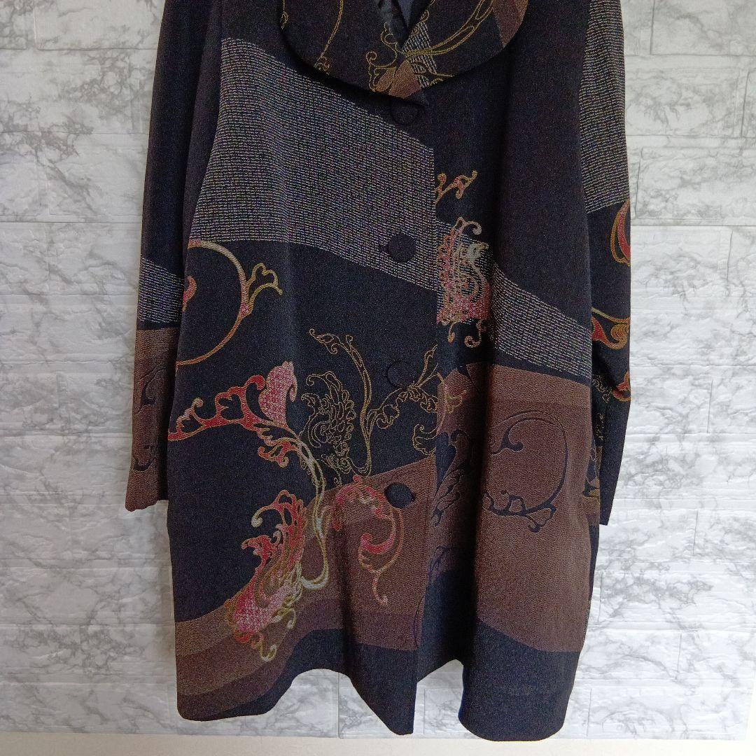 詩仙堂花柄刺繍のコート