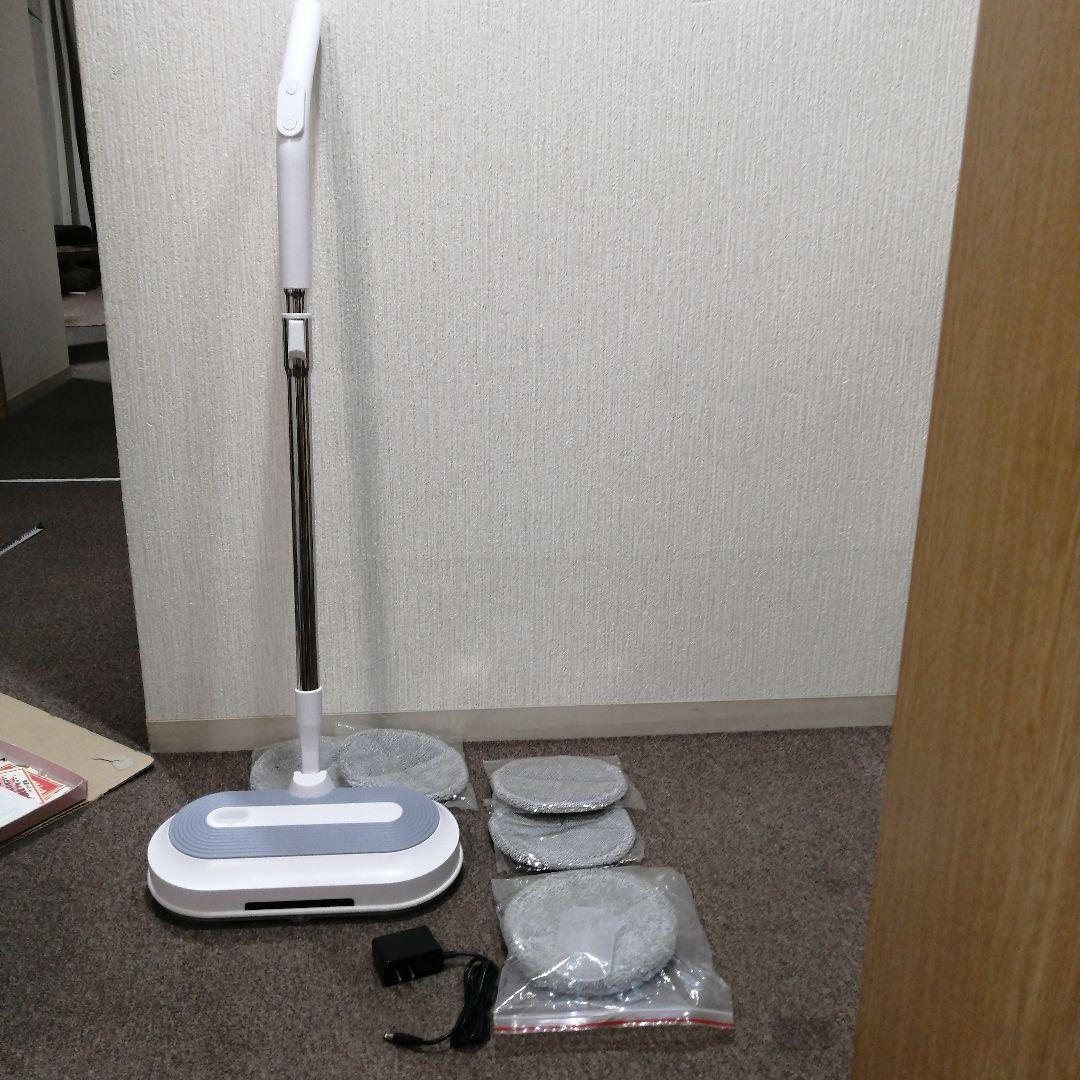 ★必見★新品同様★　噴射ボタン付き　充電式自動回転モップ　替えモップ新品多数♪