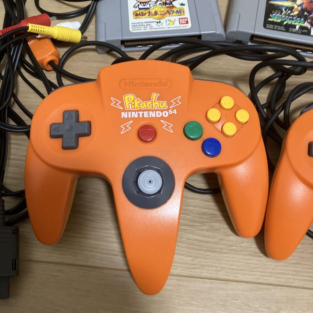 NINTENDO64 ピカチュウエディション本体 コントローラー3個